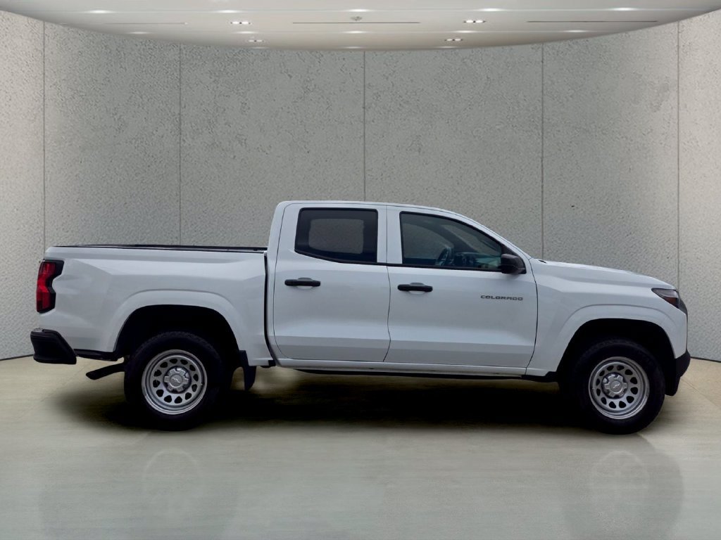 Used 2024 Chevrolet Colorado W/T RWD image 6