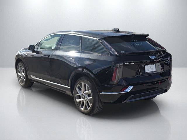 New 2026 Cadillac Optiq Luxury 1 RWD image 7