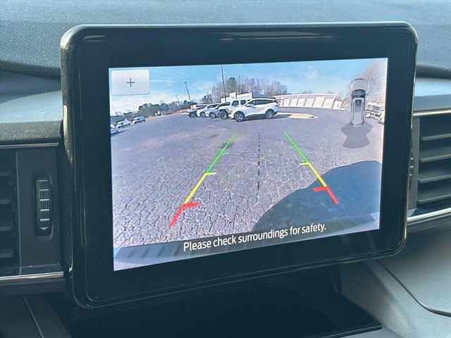 Used 2023 Ford Explorer XLT w/ Equipment Group 202A image 5