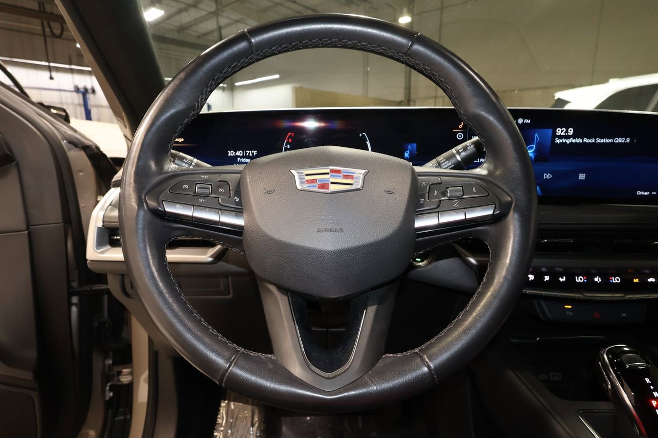 Certified 2024 Cadillac XT4 Premium Luxury image 10
