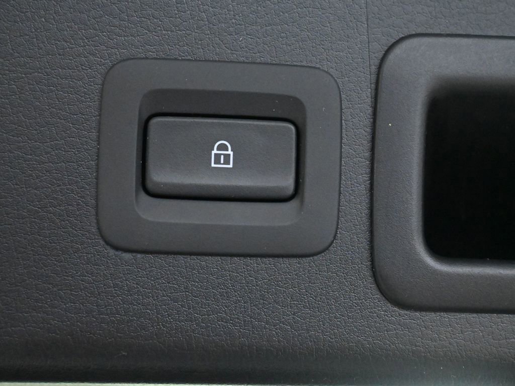 Used 2024 MAZDA CX-30 AWD 2.5 S w/ Select Sport Pkg image 19