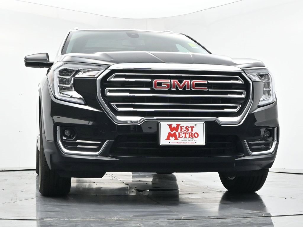 Certified 2024 GMC Terrain SLT w/ Infotainment Package II image 32