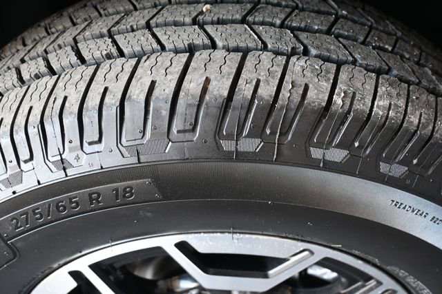 Used 2022 Ford F150 Lightning XLT image 27