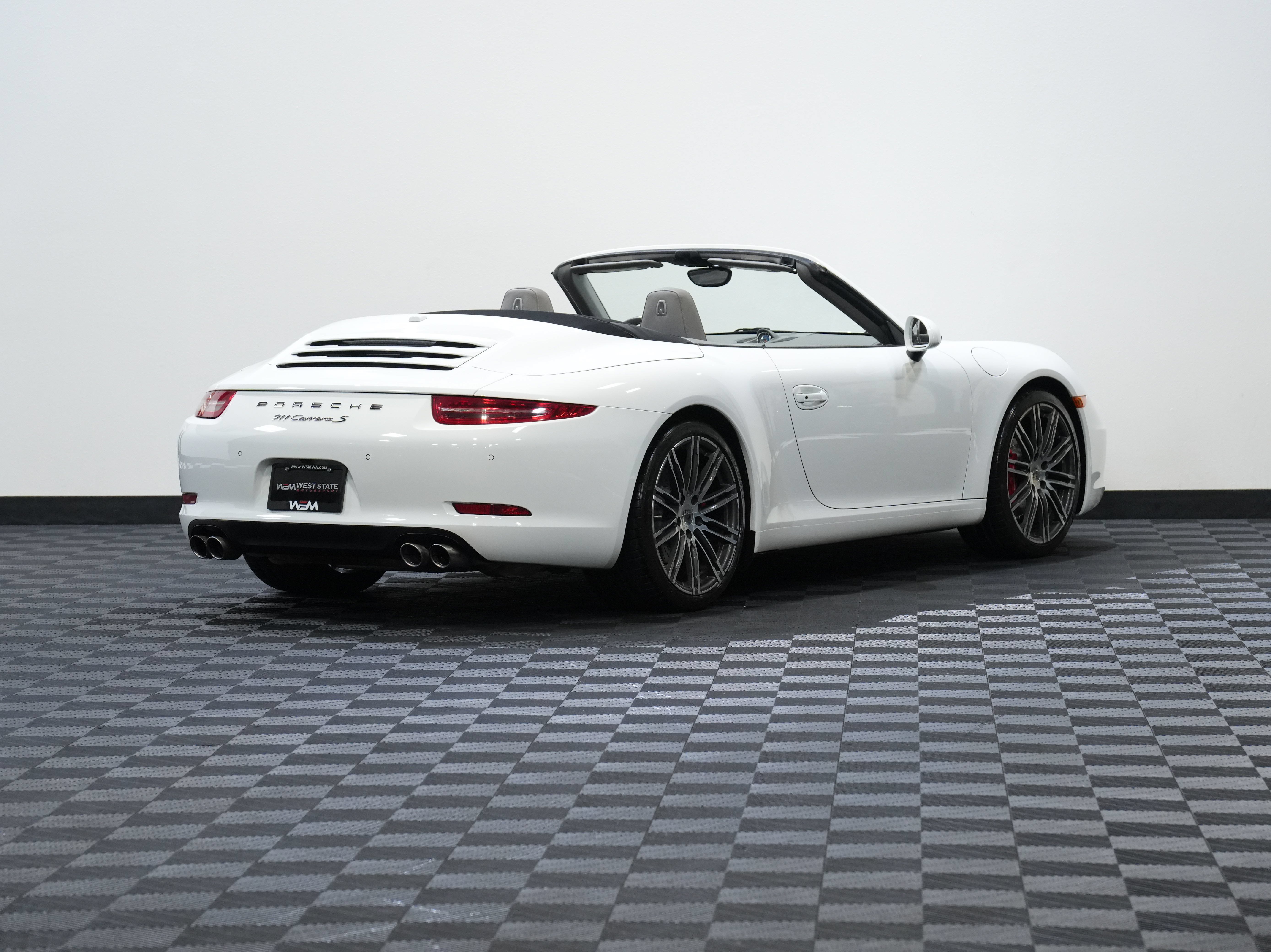 Used 2016 Porsche 911 Carrera S w/ Sport Chrono Package RWD image 7