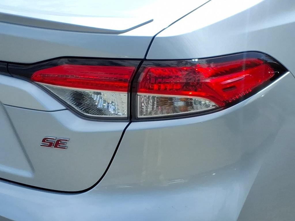 Used 2024 Toyota Corolla SE FWD image 11