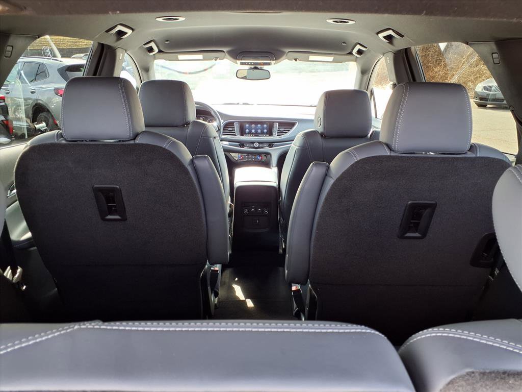 Used 2023 Buick Enclave Essence image 30