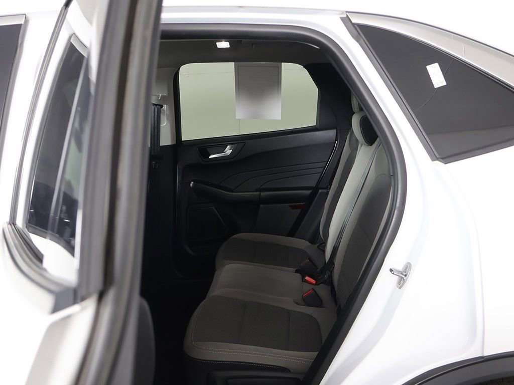 Used 2021 Ford Escape SE image 28