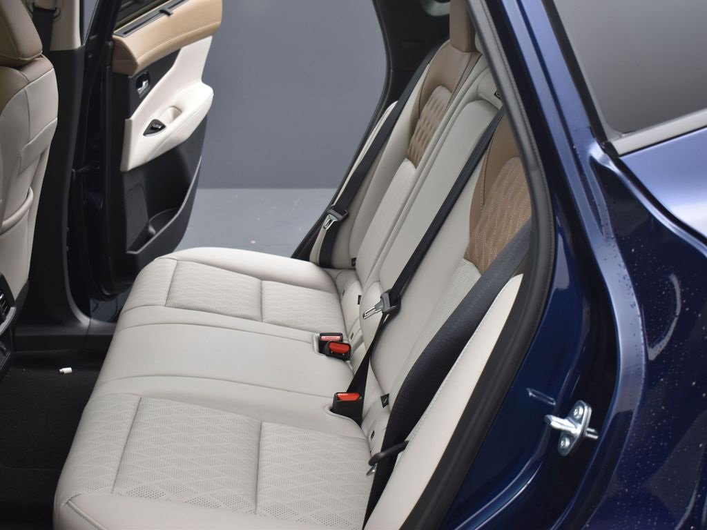 New 2025 Nissan Murano Platinum w/ Cargo Package image 18