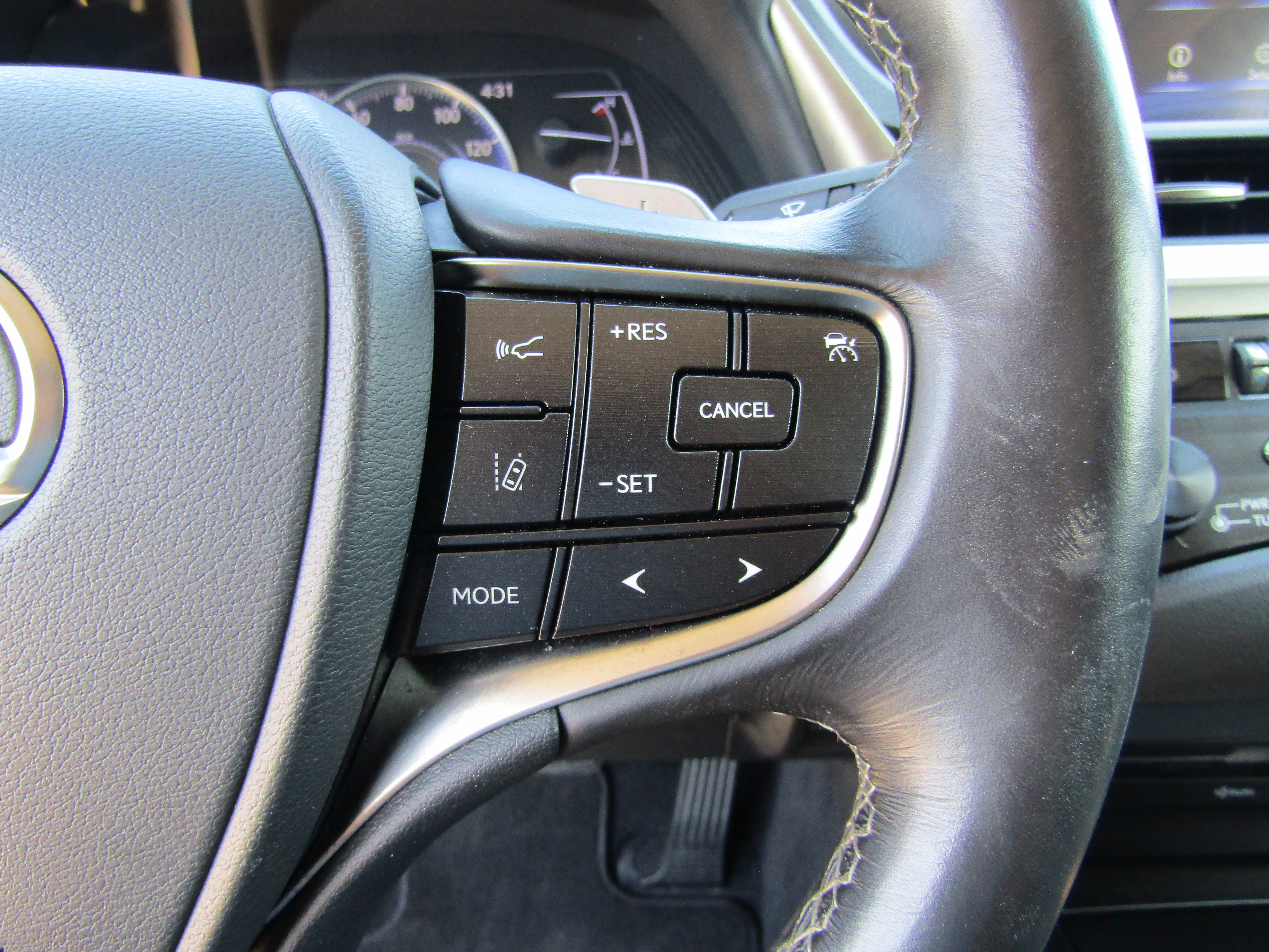 Used 2019 Lexus ES 300h FWD image 15