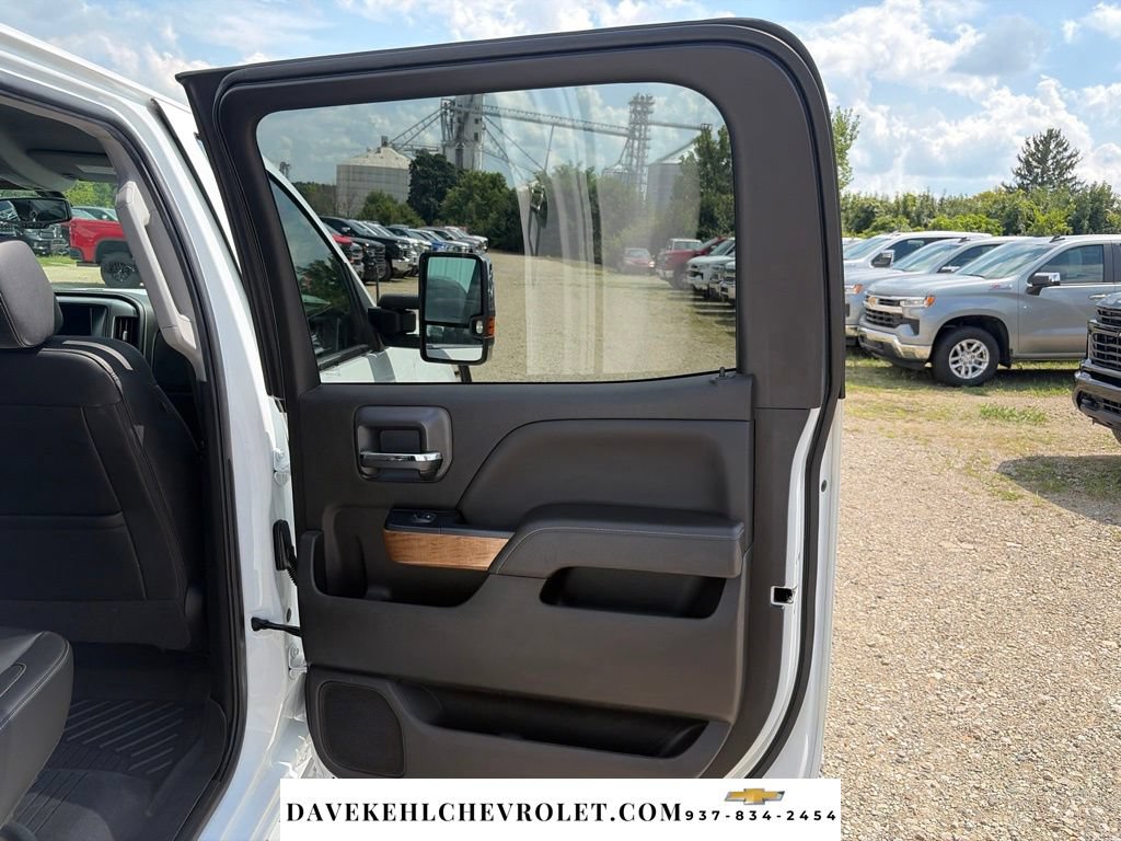 Used 2017 Chevrolet Silverado 2500 LTZ w/ Duramax Plus Package AWD/4WD image 24