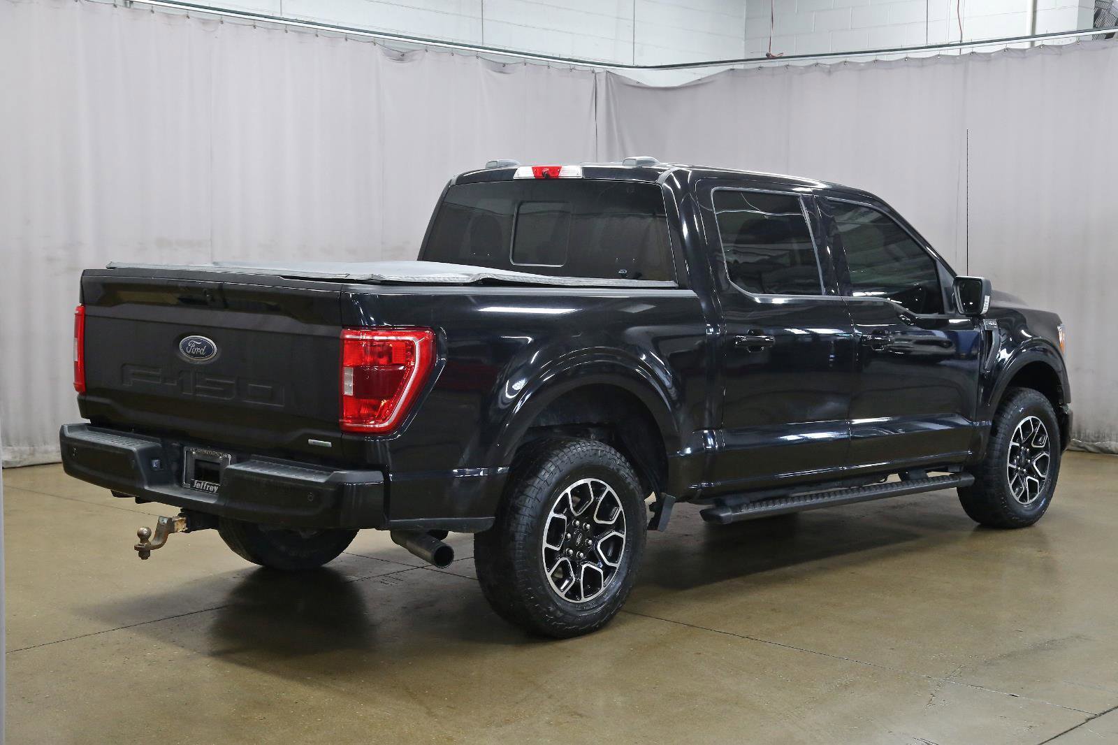 Used 2021 Ford F150 XLT w/ Equipment Group 302A High image 14