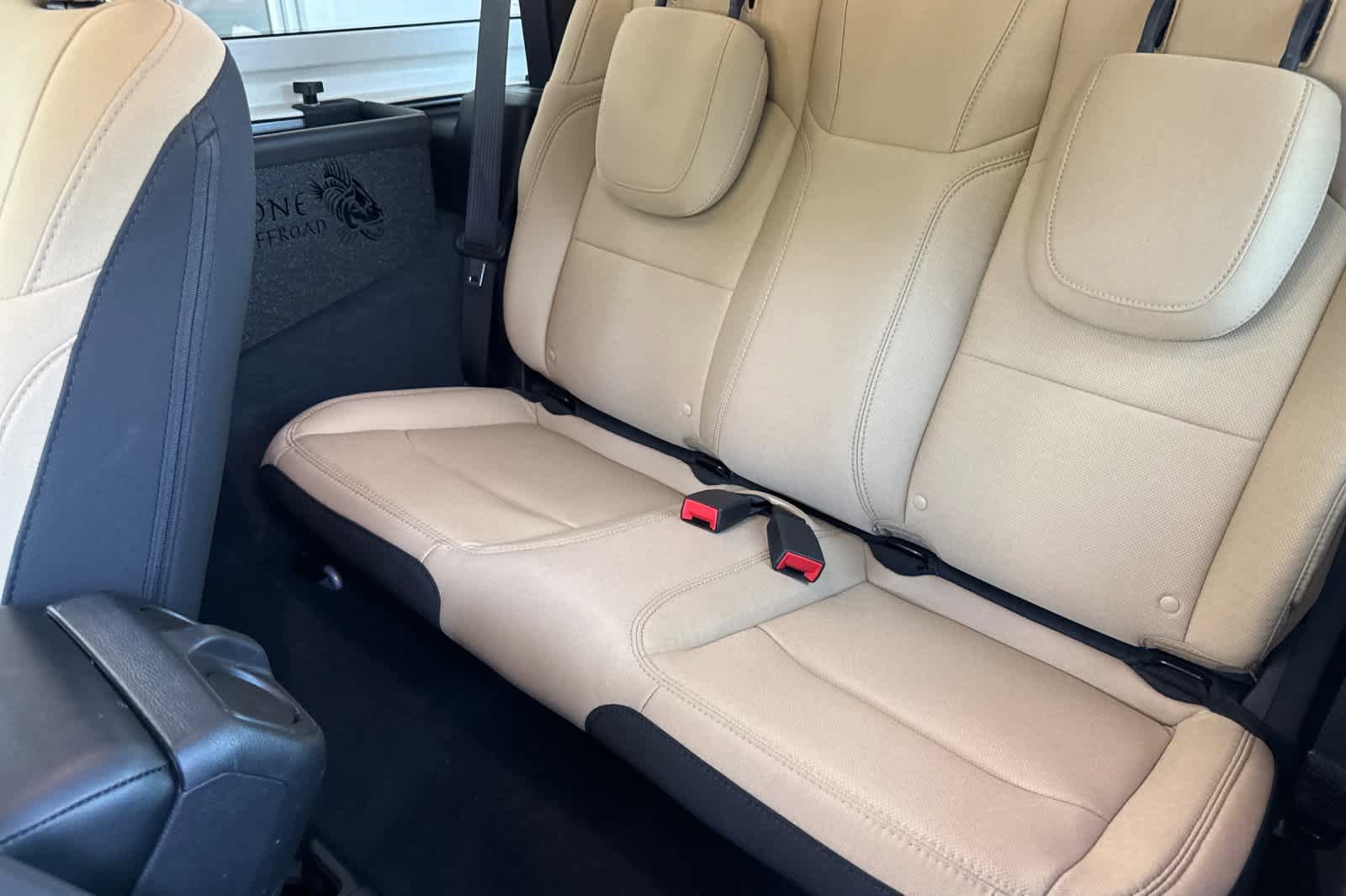 Used 2022 Jeep Wrangler Sport AWD/4WD image 13