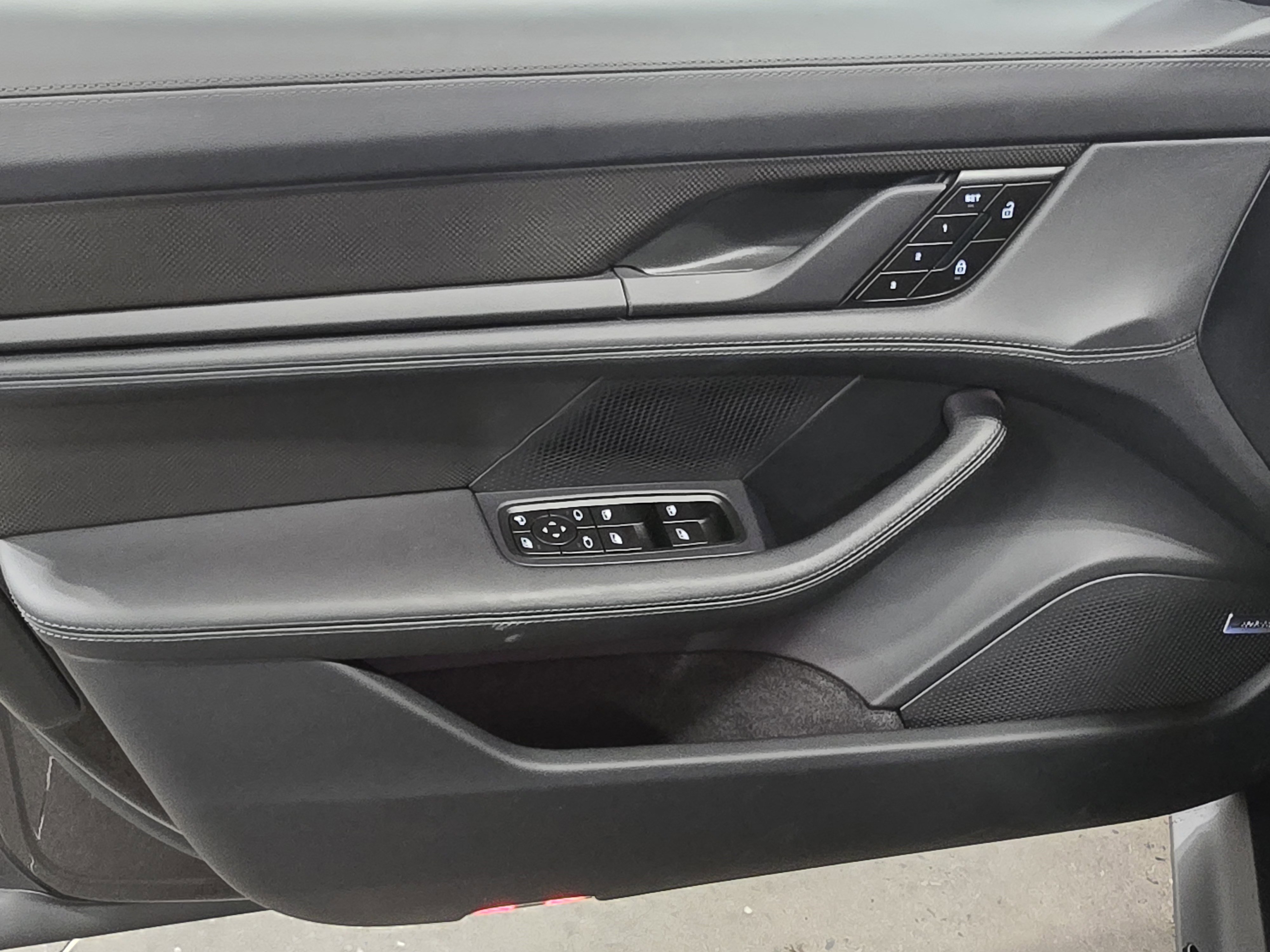 New 2026 Porsche Taycan GTS AWD/4WD image 13