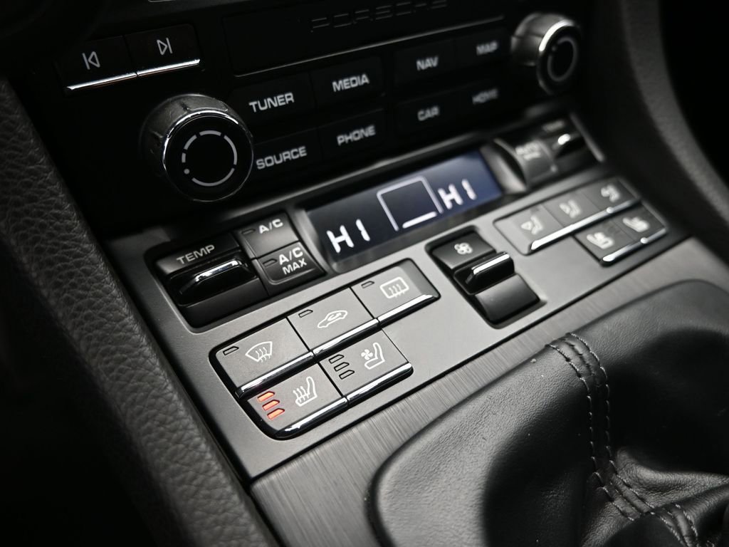 Used 2018 Porsche 718 Cayman GTS image 17