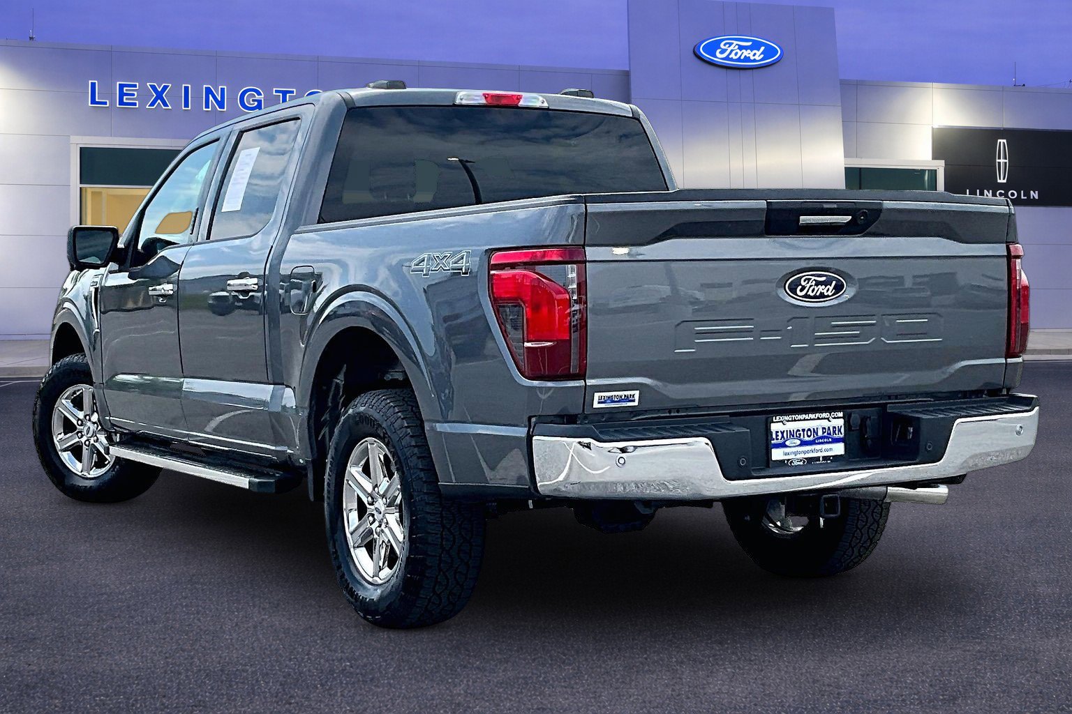 Used 2024 Ford F150 XLT AWD/4WD image 4