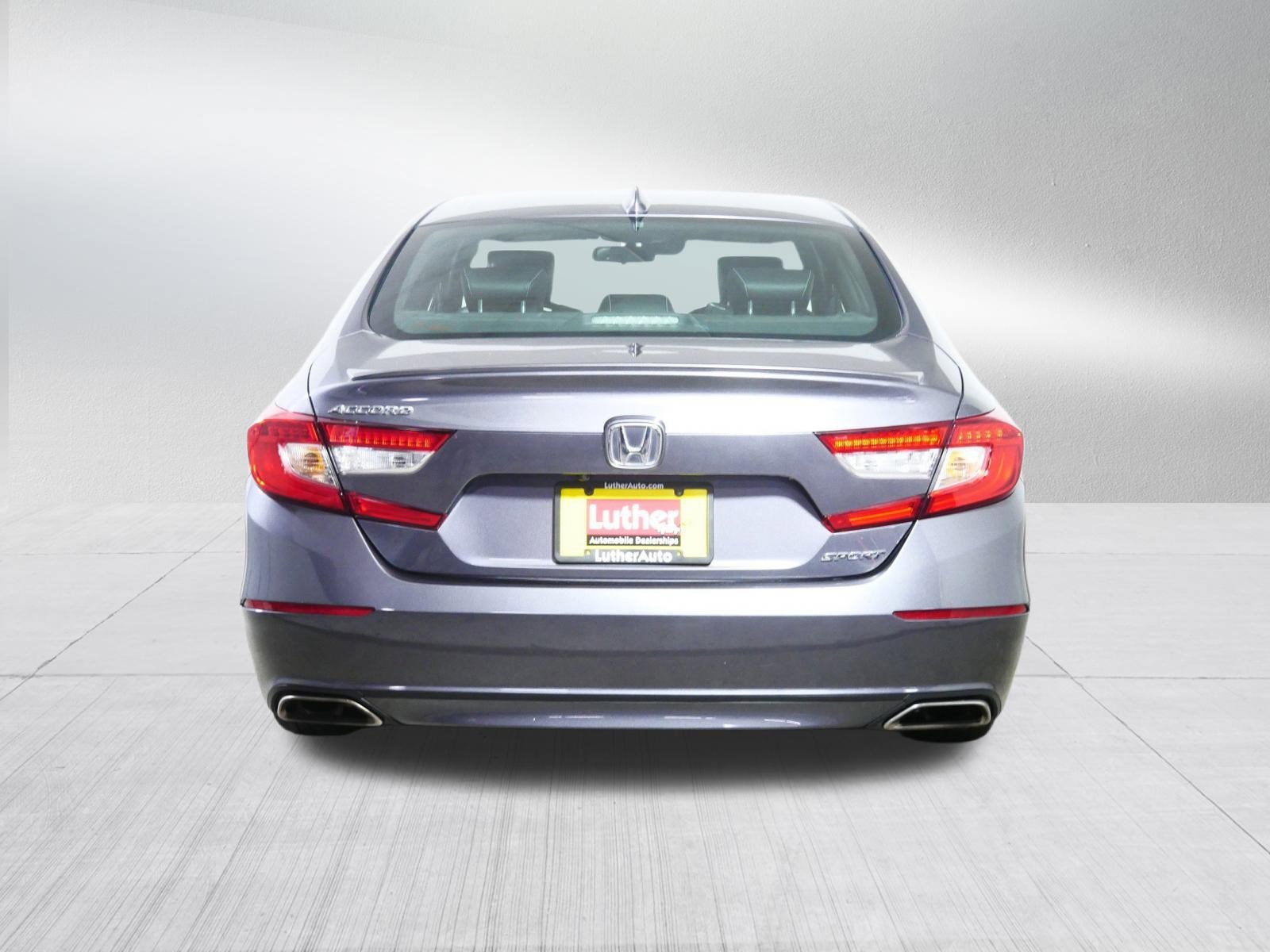 Used 2018 Honda Accord Sport image 6