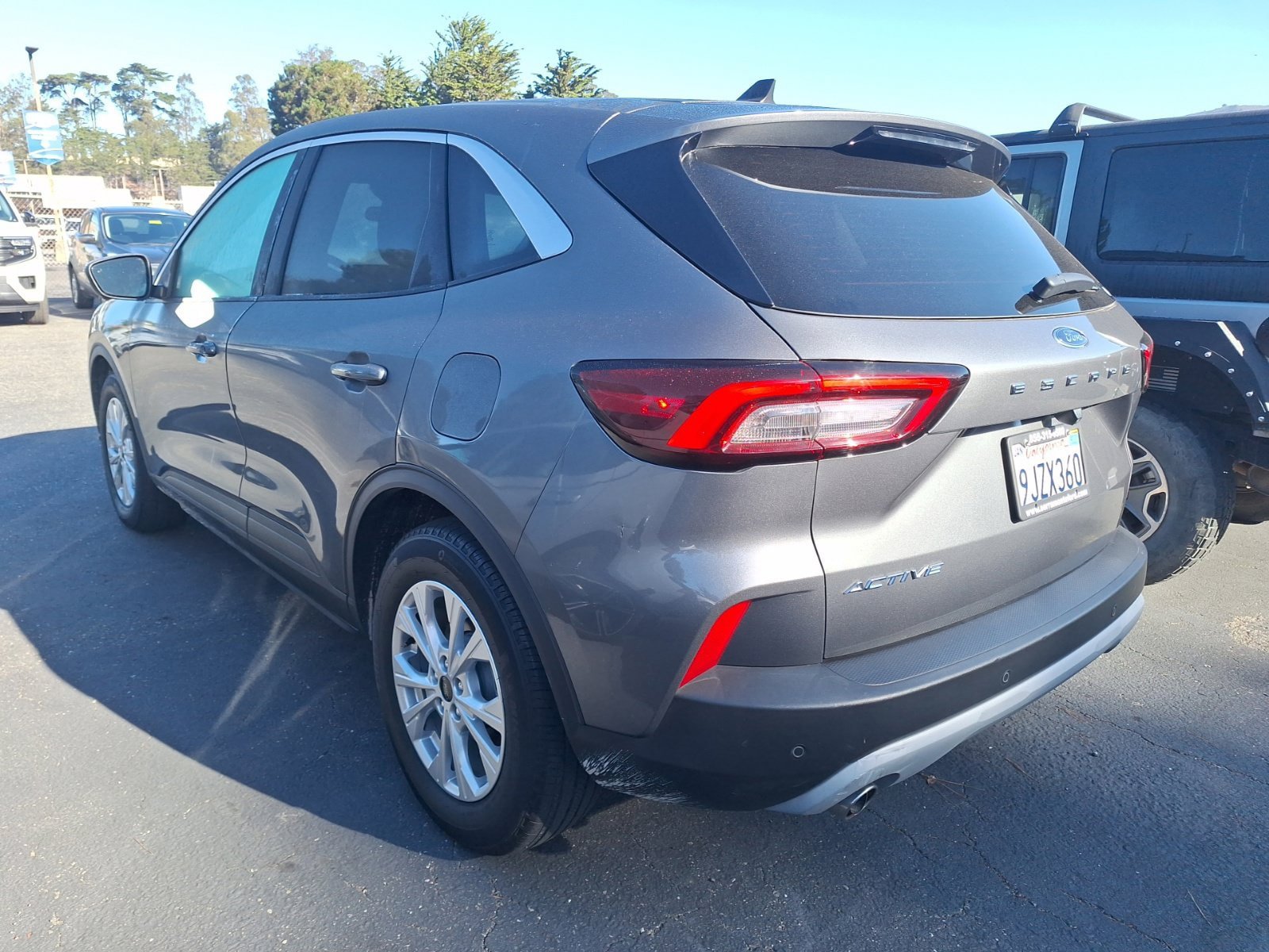 Used 2023 Ford Escape Active w/ Tech Pack #2 FWD image 9