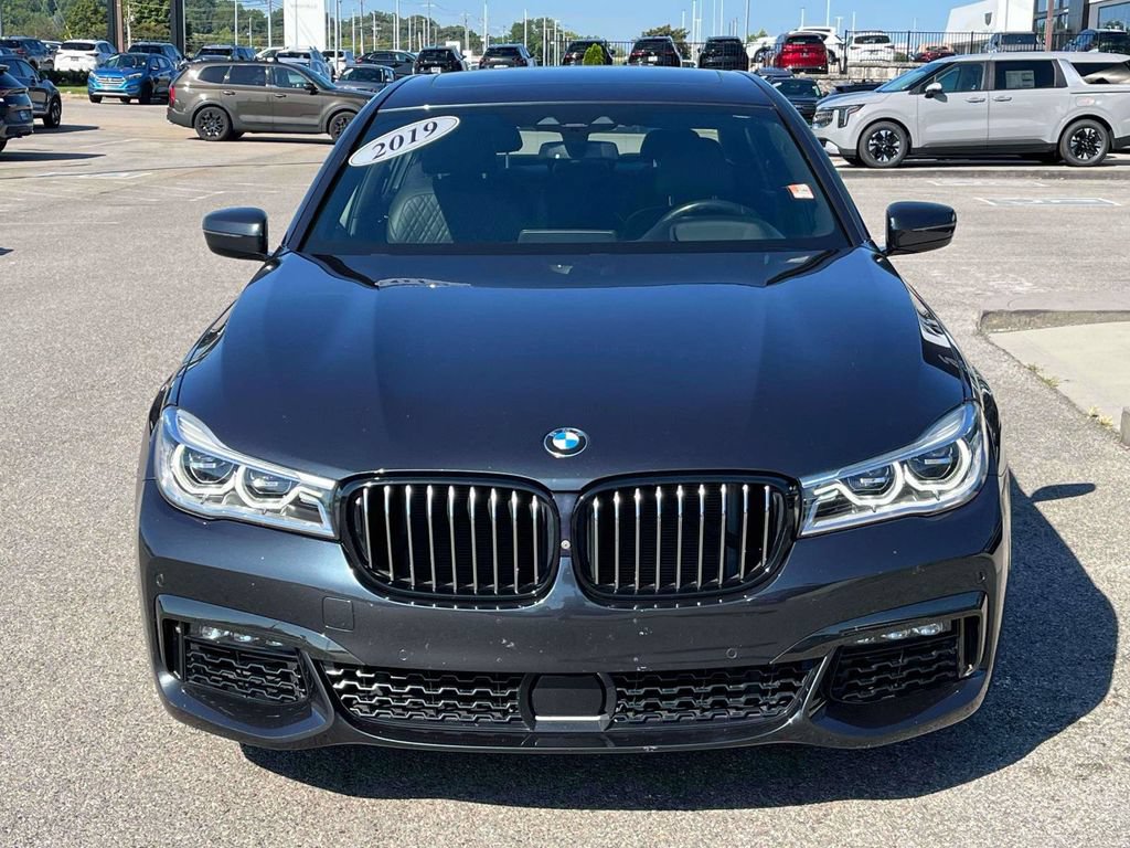 Used 2019 BMW 750i xDrive w/ Executive Package AWD/4WD image 33