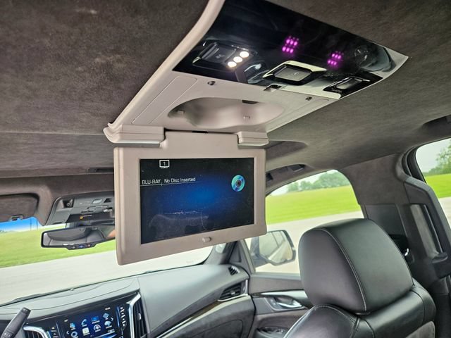 Used 2016 Cadillac Escalade Platinum RWD image 27