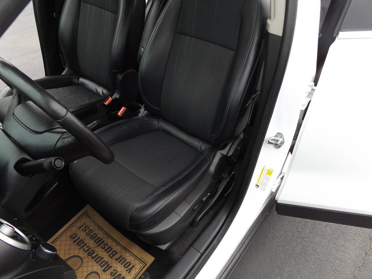 Used 2016 Chevrolet Trax LT w/ LT Sun and Sound Package image 13