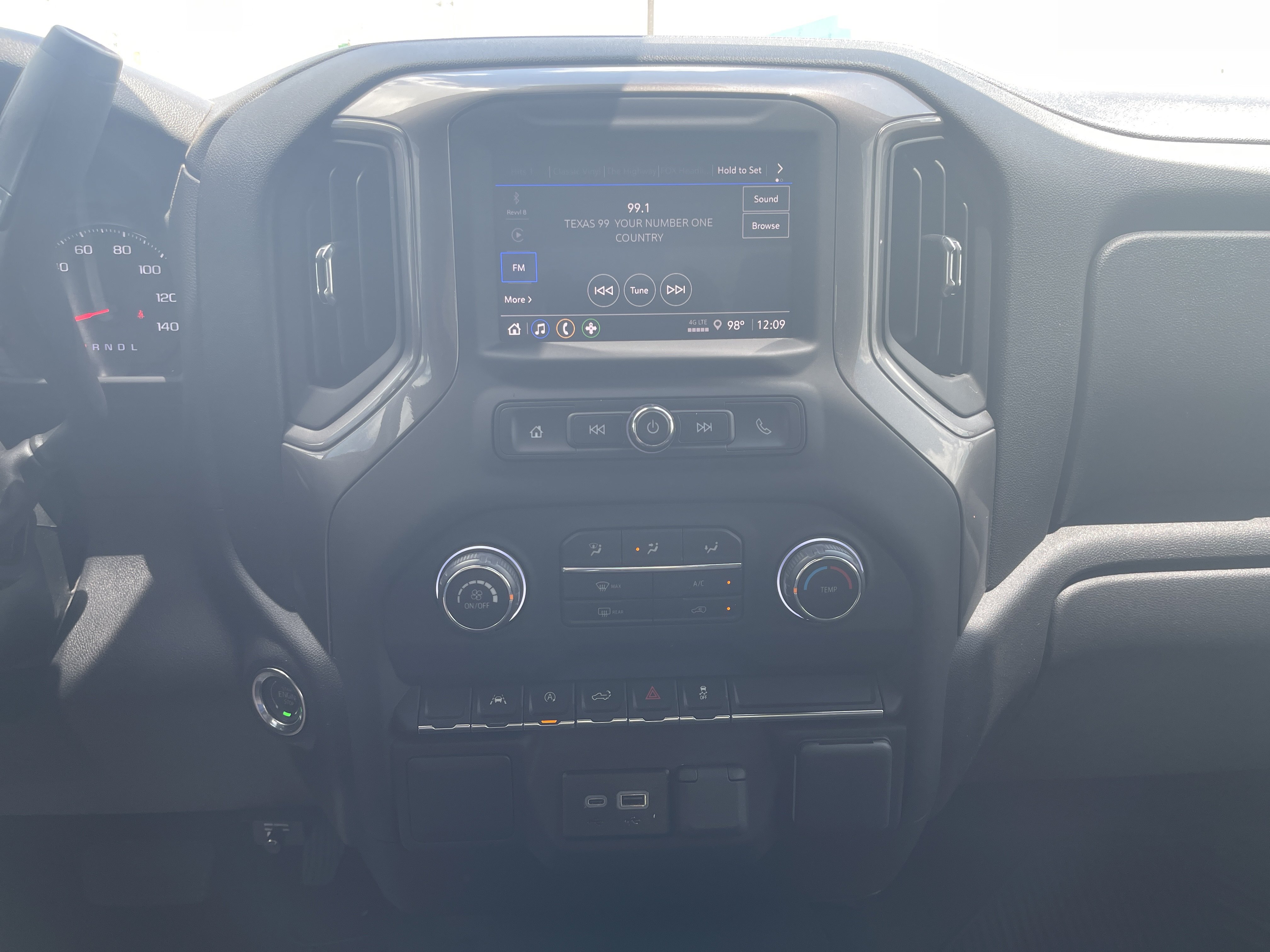 Used 2025 Chevrolet Silverado 1500 Custom w/ Turbomax Blackout Package AWD/4WD image 24