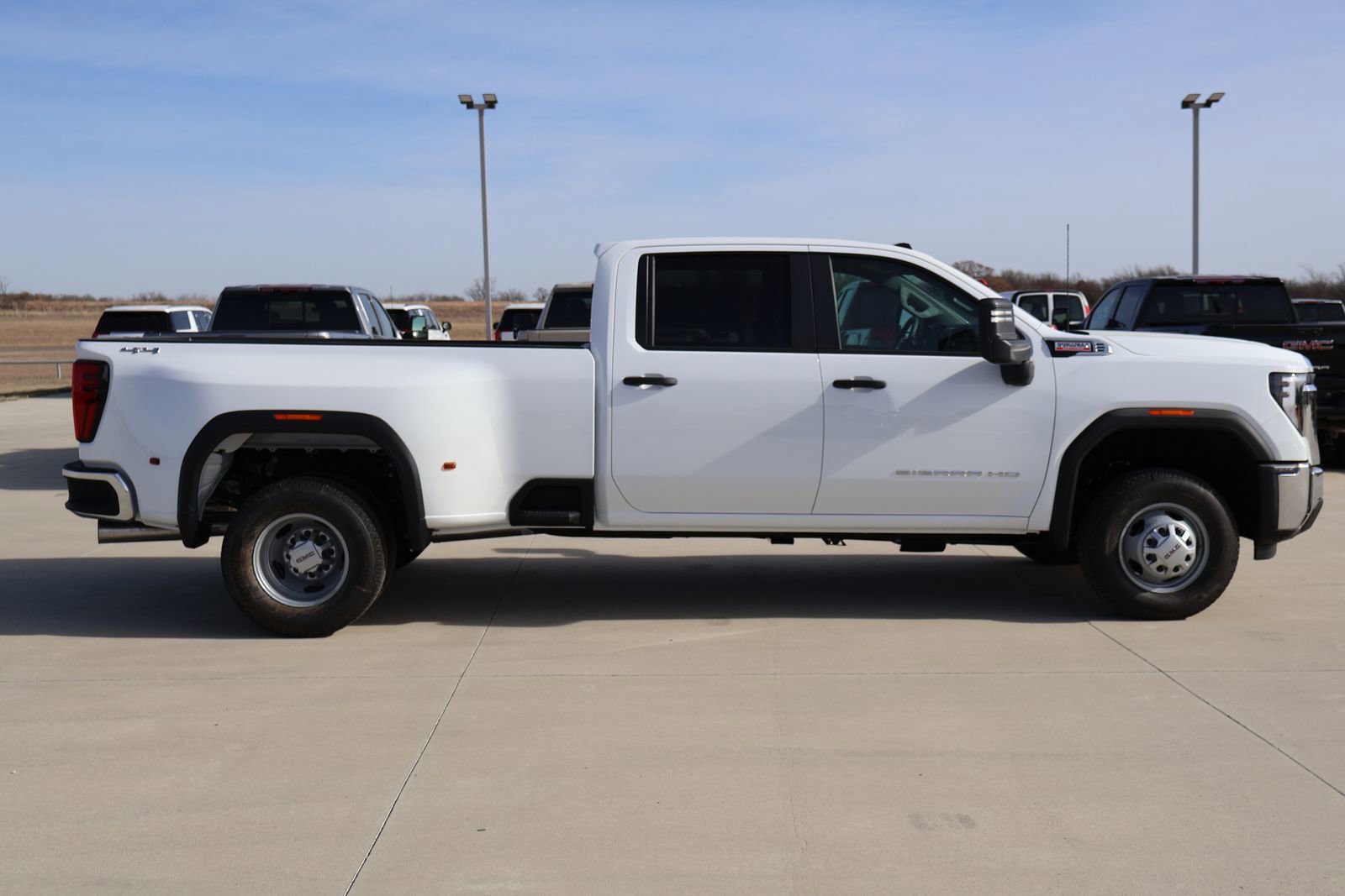 New 2026 GMC Sierra 3500 Pro w/ Convenience Package image 3