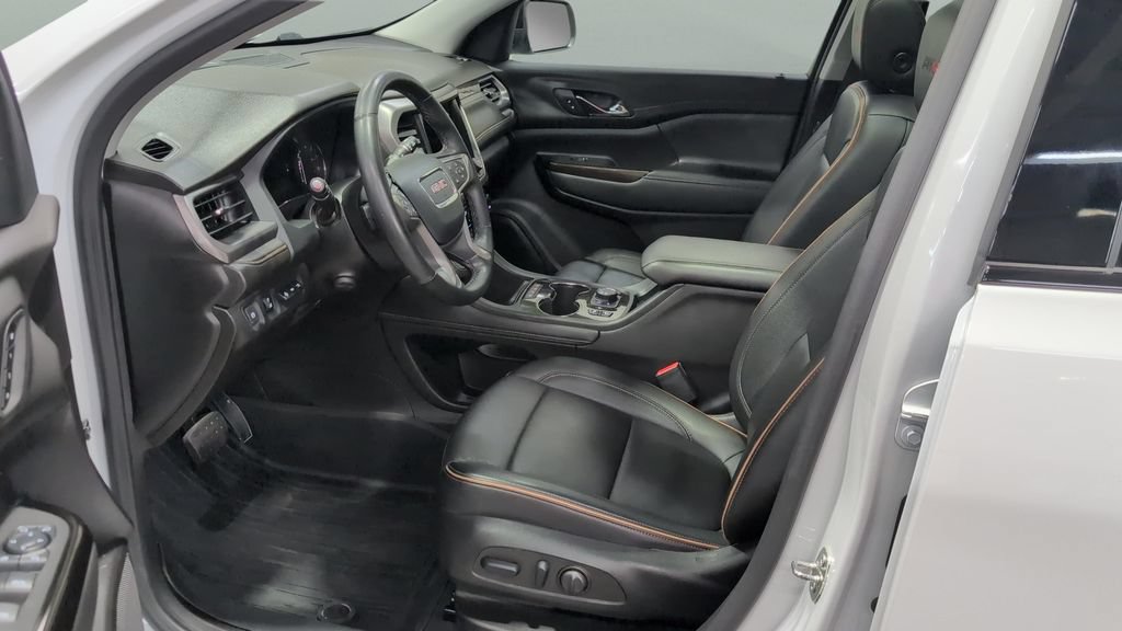 Used 2023 GMC Acadia AT4 w/ GMC Pro Grade Package AWD/4WD image 9