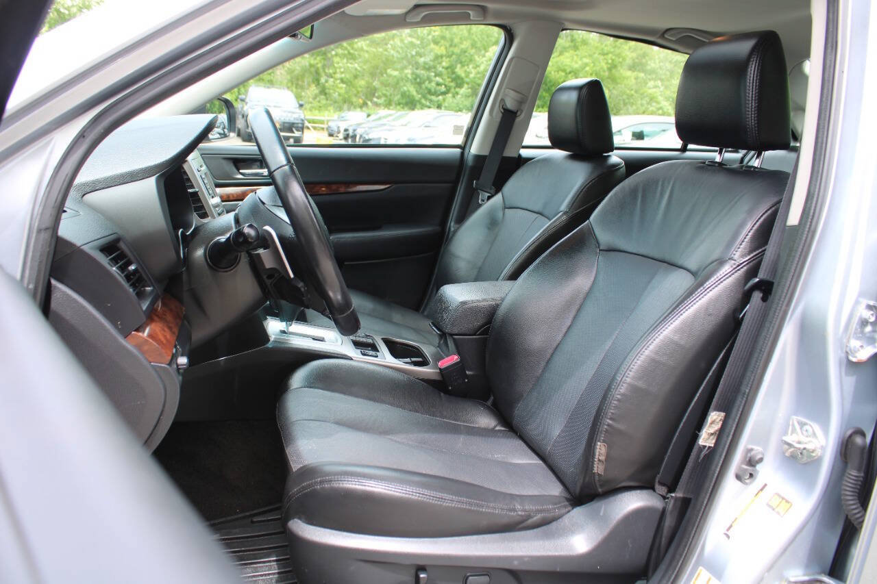 Used 2013 Subaru Legacy 2.5i Limited AWD/4WD image 23