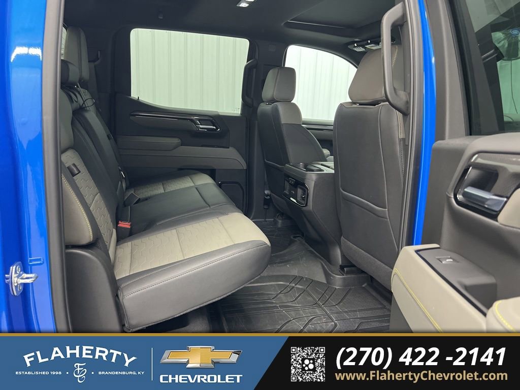 Used 2025 Chevrolet Silverado 1500 ZR2 w/ Technology Package image 13