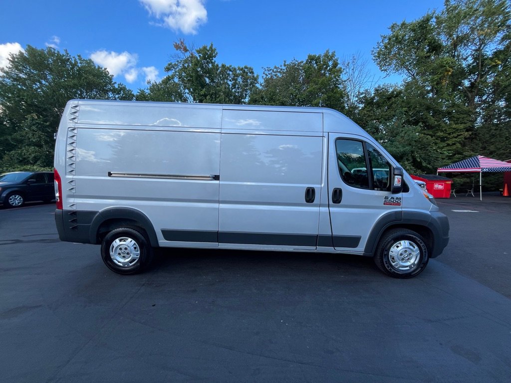 Used 2015 RAM ProMaster 2500 w/ Interior Convenience Group image 5