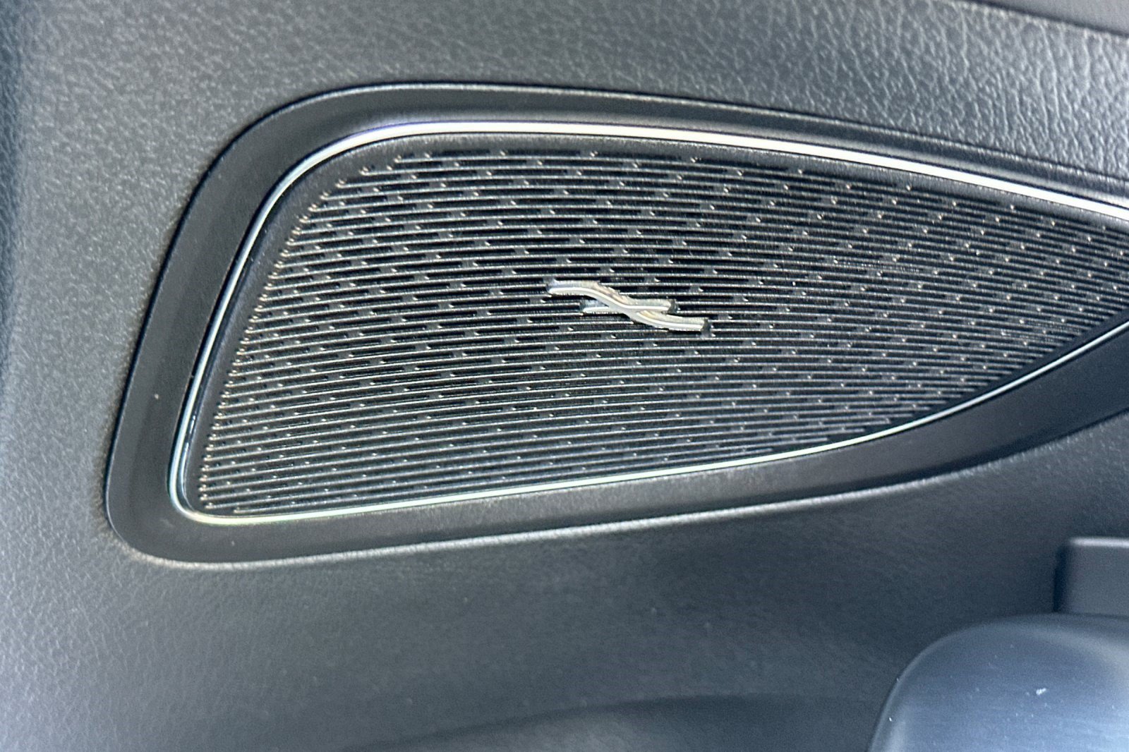 Certified 2025 Mercedes-Benz C 43 AMG 4MATIC Sedan image 33