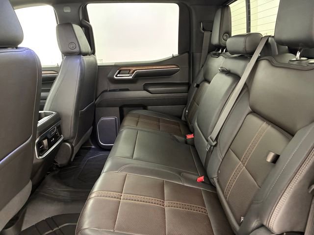 Certified 2023 Chevrolet Silverado 1500 High Country w/ High Country Premium Package AWD/4WD image 18