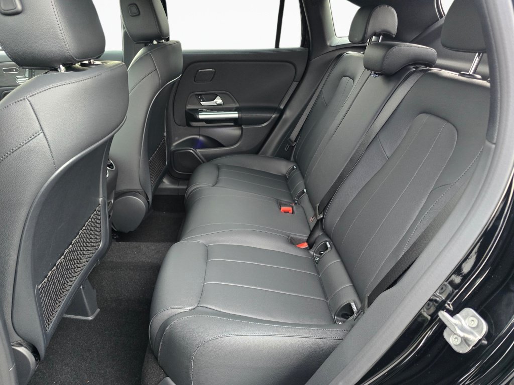 New 2026 Mercedes-Benz GLA 250 4MATIC image 17