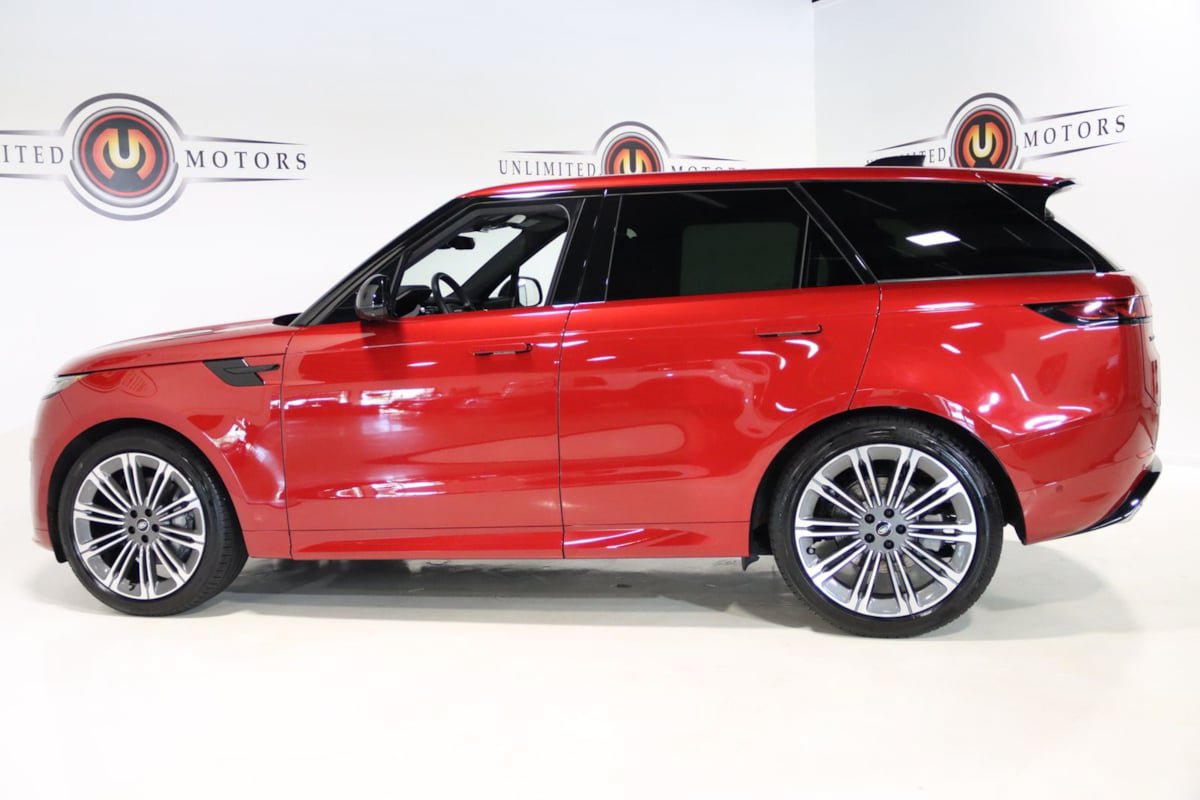 Used 2025 Land Rover Range Rover Sport Dynamic SE AWD/4WD image 32