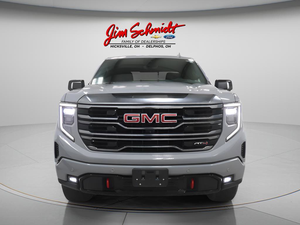 Used 2024 GMC Sierra 1500 AT4 w/ Technology Package image 3