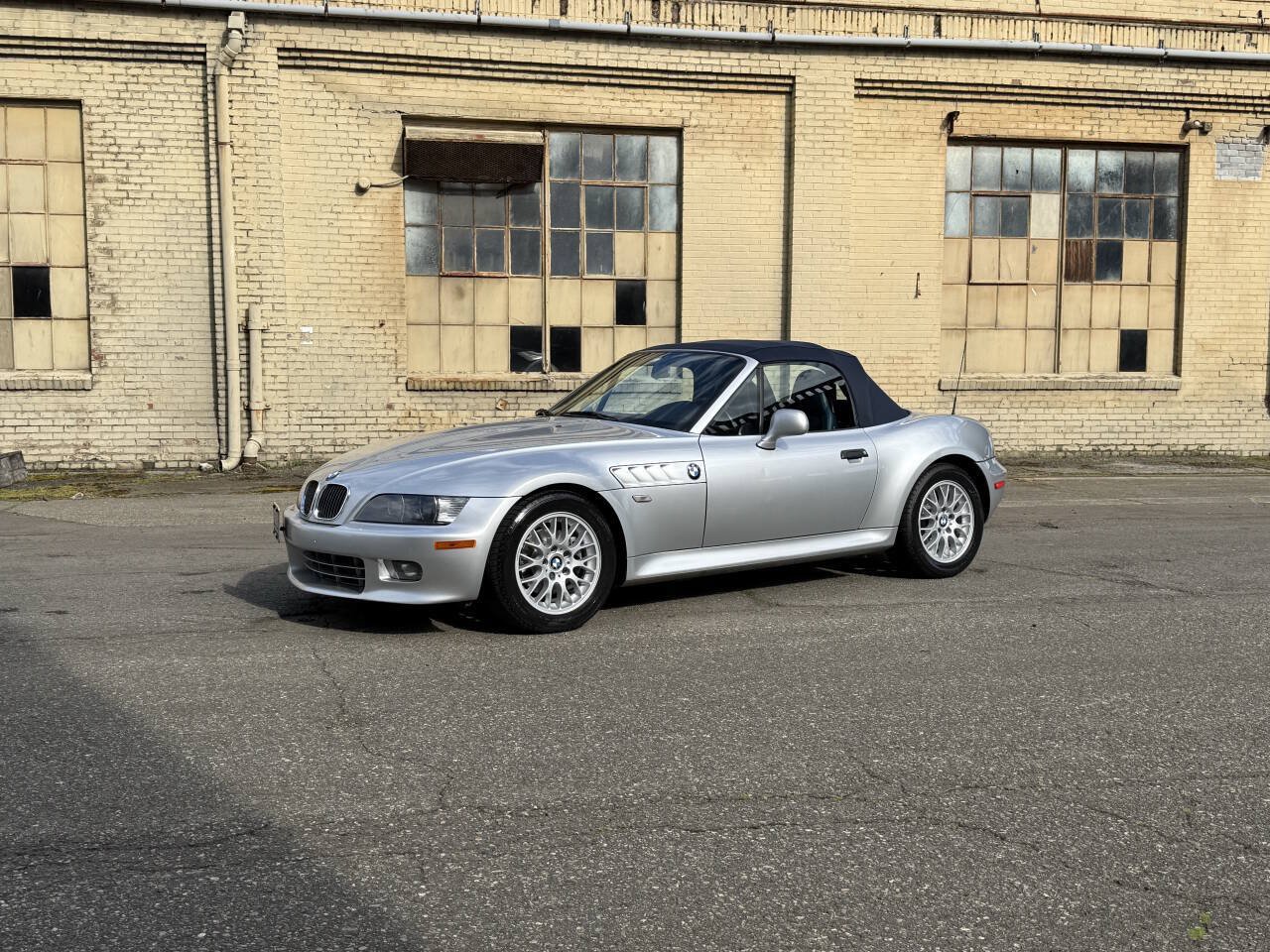 Used 2000 BMW Z3 2.8 RWD image 3