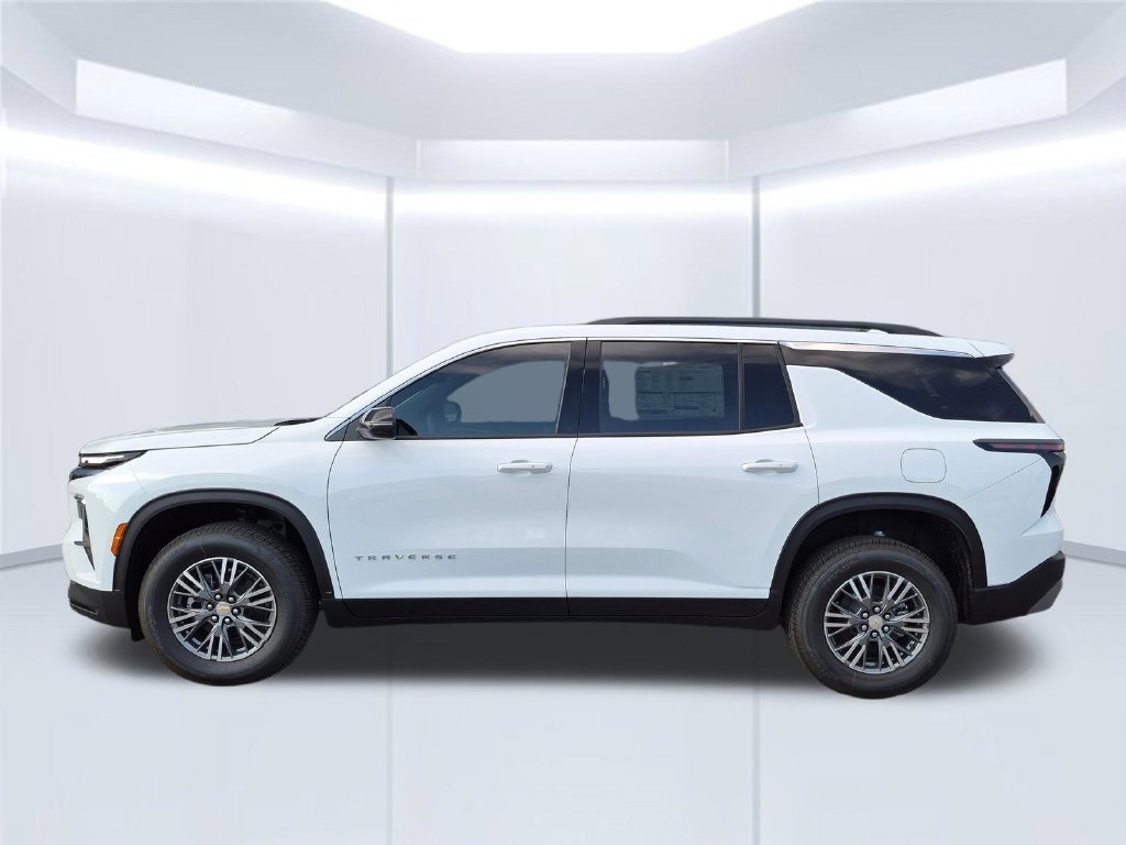 New 2026 Chevrolet Traverse LT w/ LPO, Floor Liner Package FWD image 2
