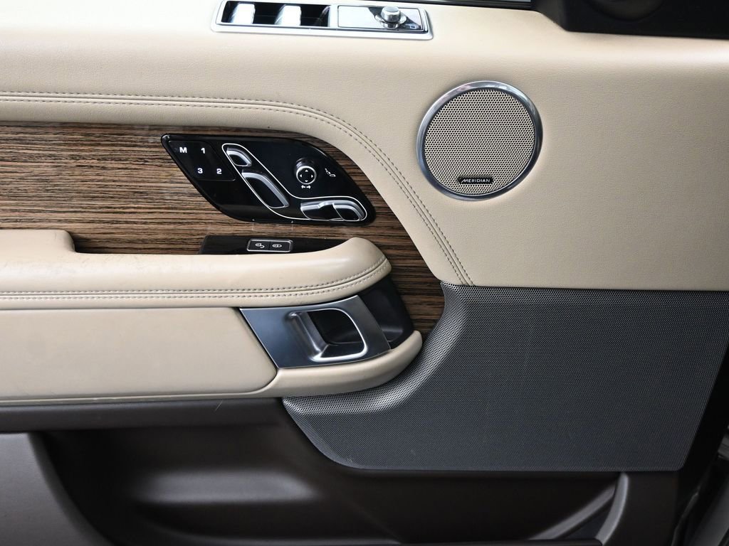 Used 2019 Land Rover Range Rover HSE AWD/4WD image 13