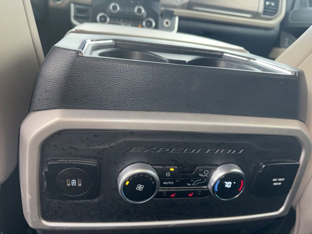 Used 2024 Ford Expedition Limited image 21