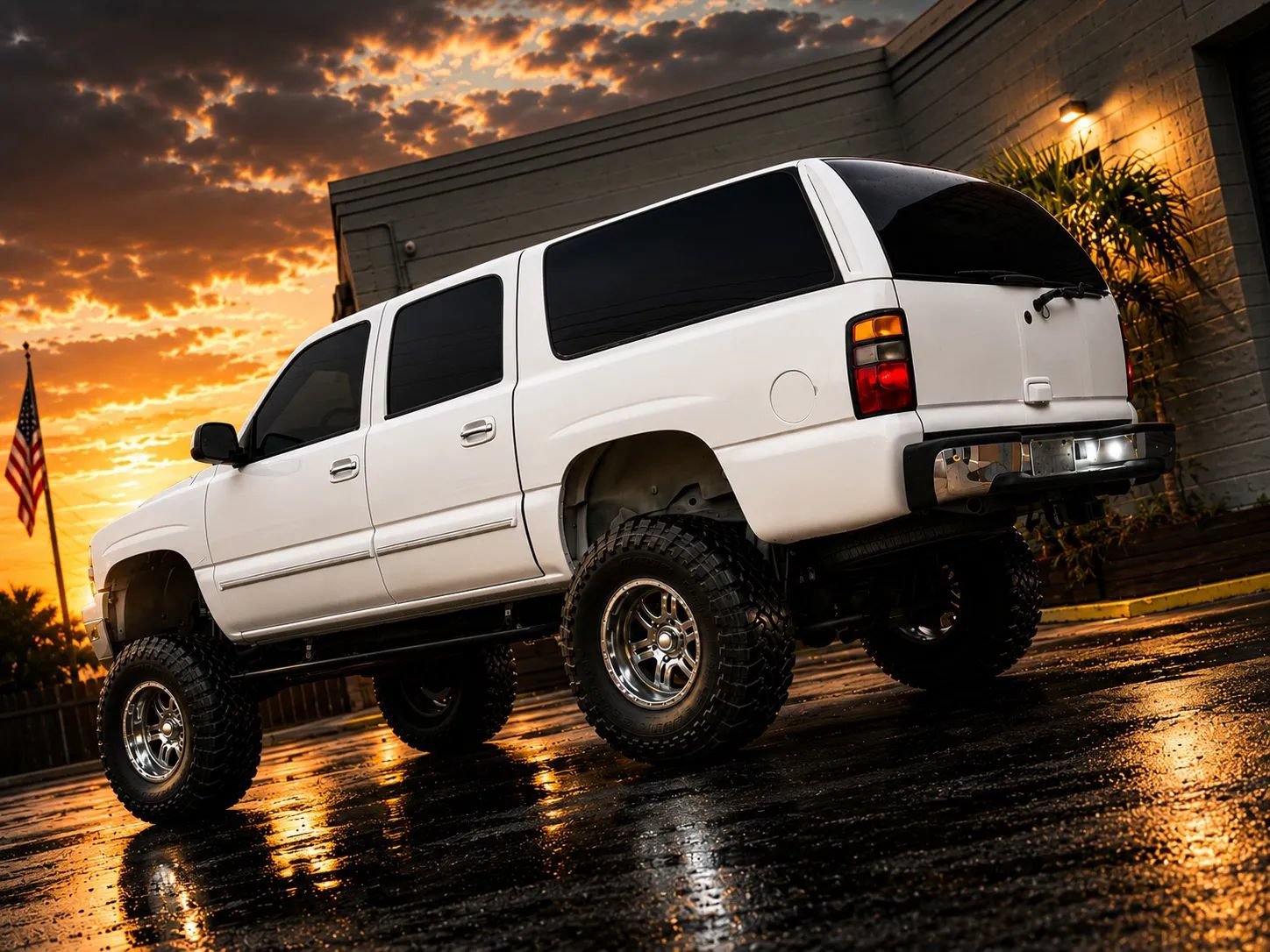 Used 2004 Chevrolet Suburban LT w/ Preferred Equipment Group RWD image 3
