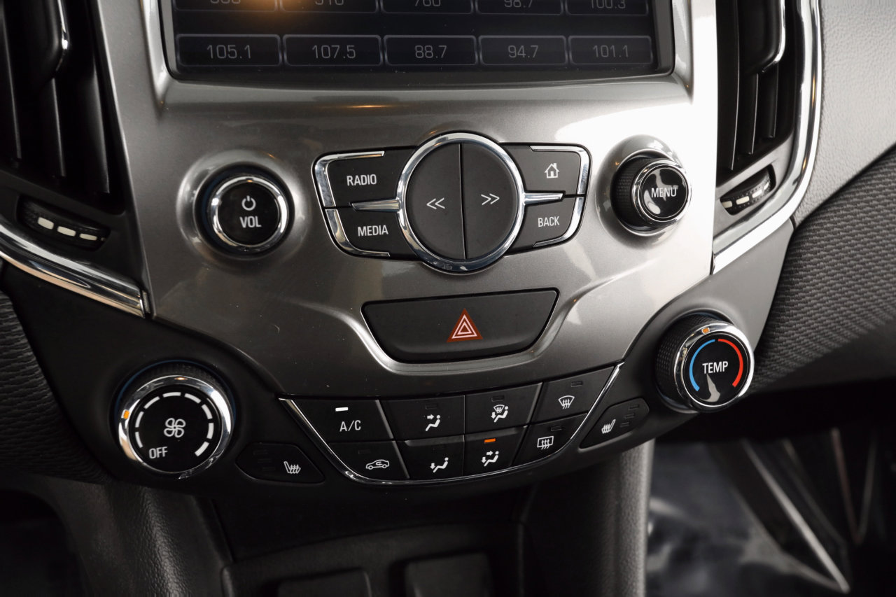 Used 2016 Chevrolet Cruze LT w/ Sun And Sound Package image 19