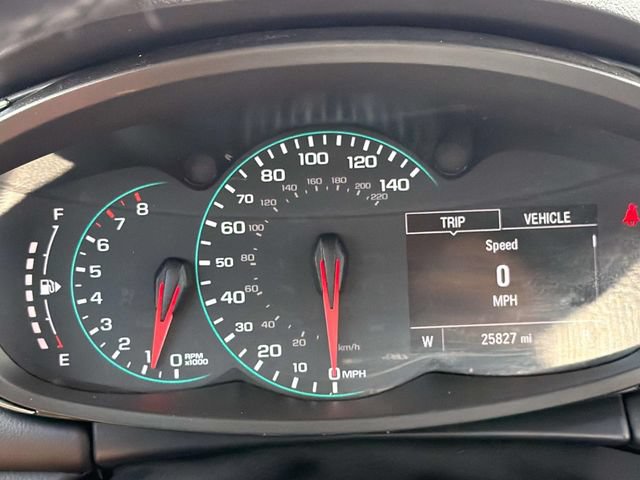 Used 2022 Chevrolet Trax LT w/ LT Convenience Package FWD image 33