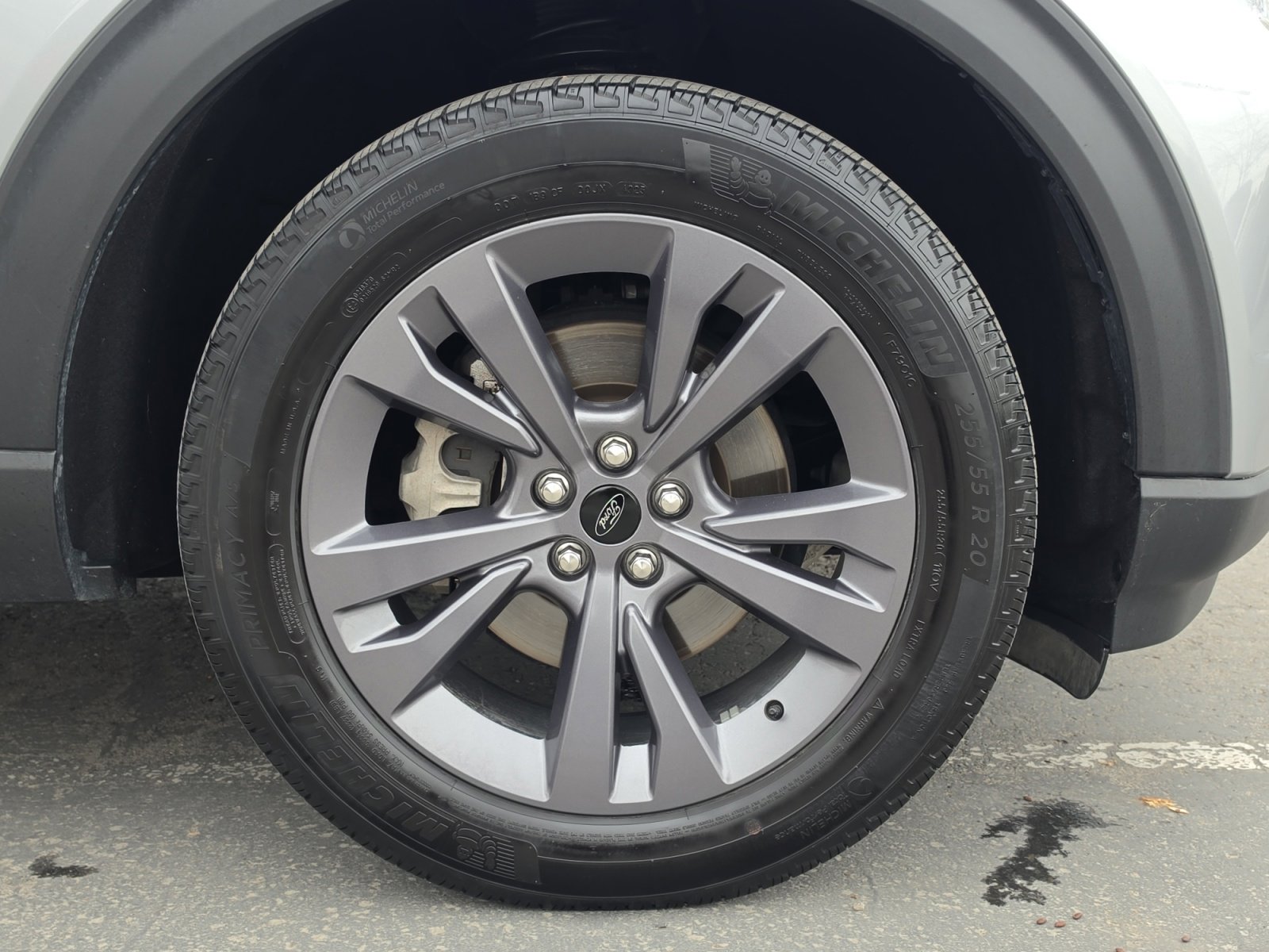 Used 2024 Ford Explorer XLT w/ Equipment Group 202A image 12