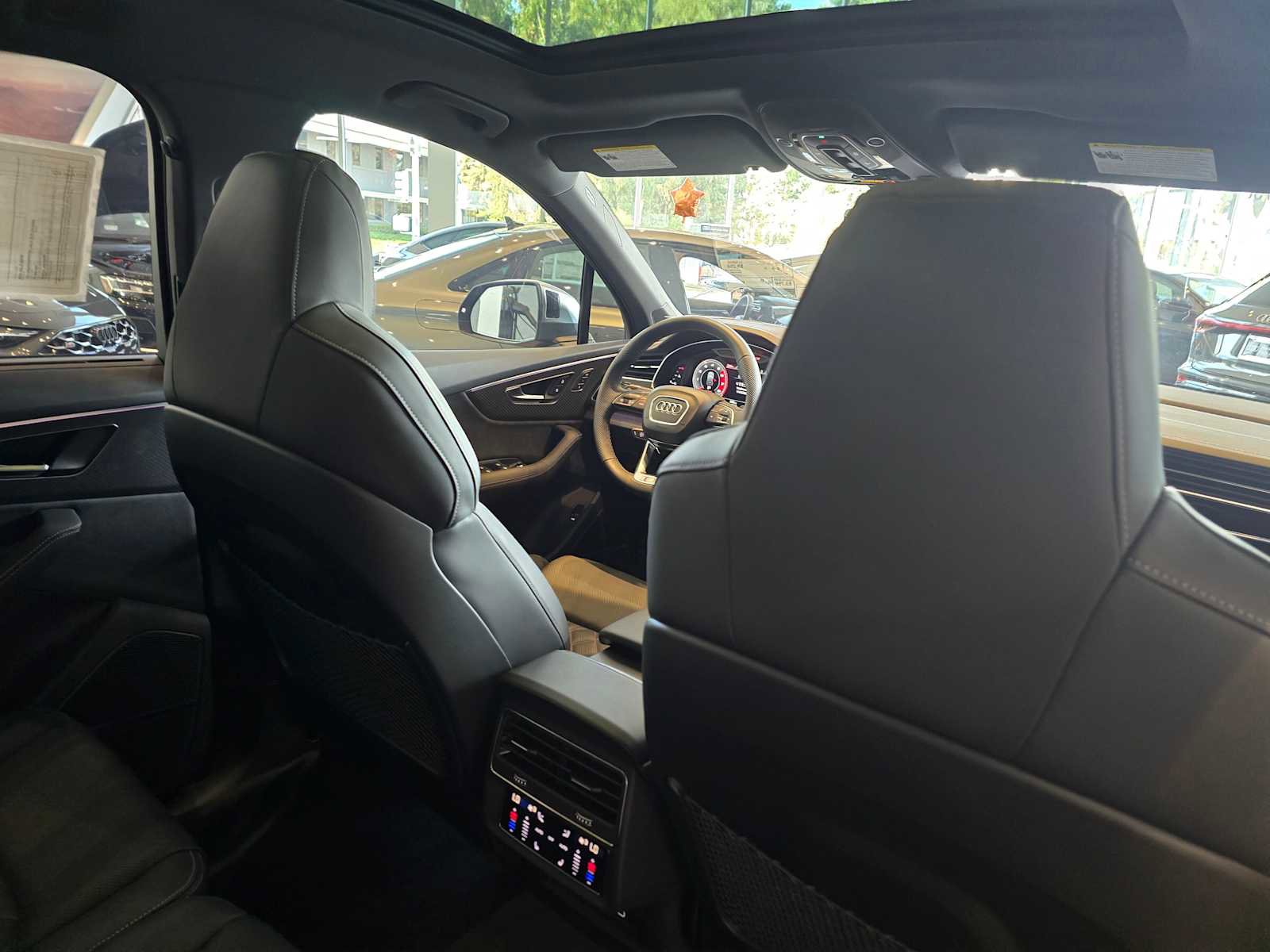 New 2025 Audi SQ7 Premium Plus image 15