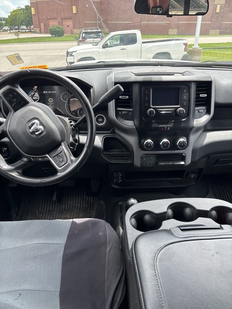Used 2024 RAM 3500 Tradesman w/ Chrome Appearance Group AWD/4WD image 15