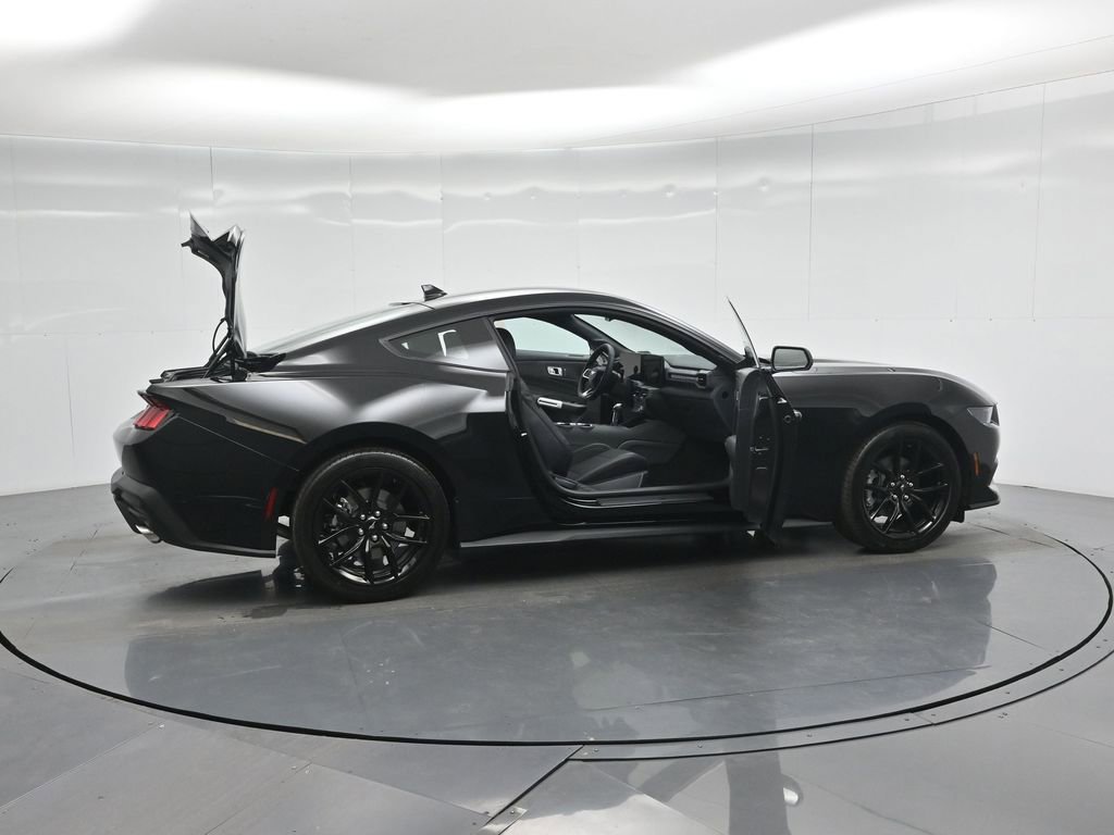 New 2026 Ford Mustang Coupe image 4