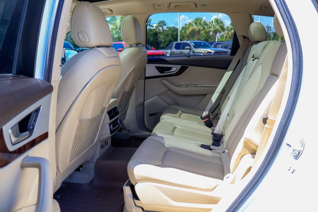 Used 2019 Audi Q7 2.0T Premium Plus w/ Premium Plus Package AWD/4WD image 11