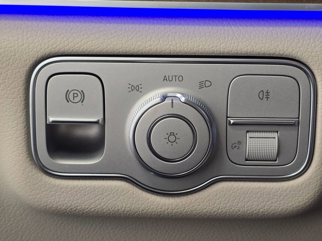 Used 2024 Mercedes-Benz GLE 450 4MATIC image 35