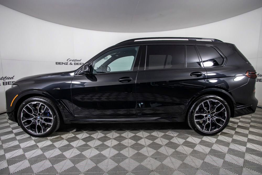 Used 2025 BMW X7 M60i AWD/4WD image 11