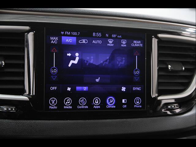 Used 2017 Chrysler Pacifica Touring-L FWD image 12